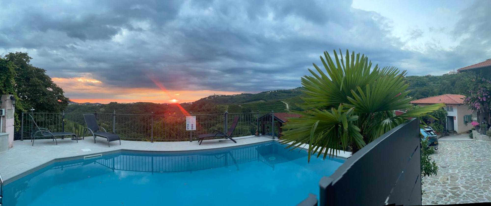 Hisa Stekar Villa คอจส์โค ภายนอก รูปภาพ