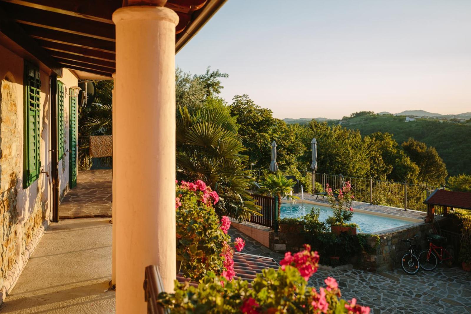 Hisa Stekar Villa คอจส์โค ภายนอก รูปภาพ
